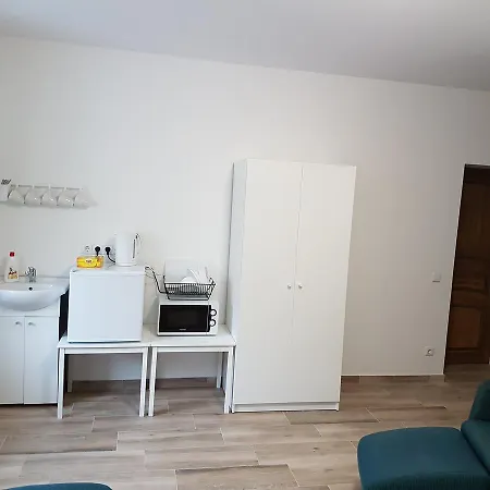 Apartments Borovik Apartment *